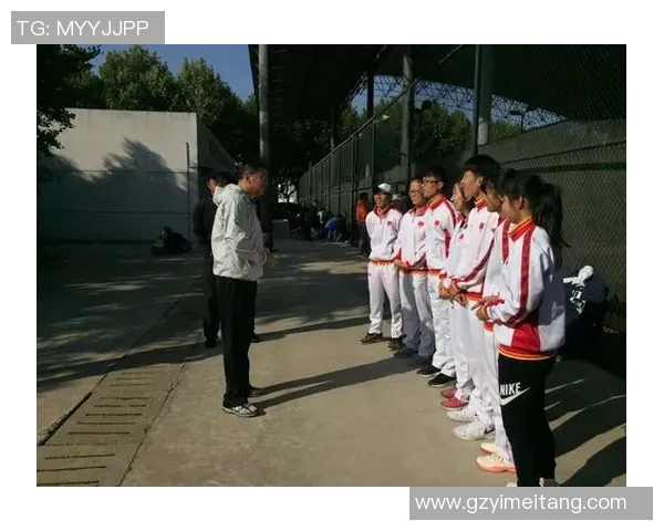 武汉网球队选拔赛表现分析与意识提升探讨