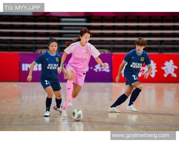 广州足球队强势领跑总决赛积分榜以72分稳居第一名 广州足球队强势领跑总决赛积分榜以72分稳居第一名