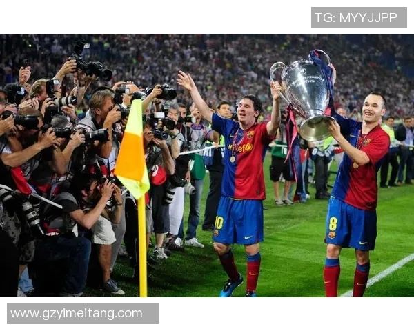 月薪七亿欧元的足球明星背后隐藏的财富与荣耀故事